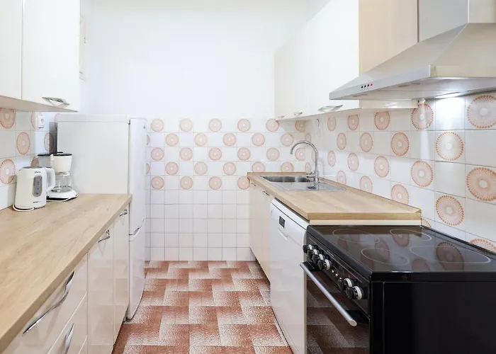 3 Bedroom For 5 People Appartement *