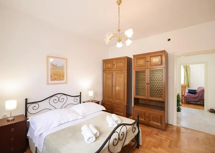 3 Bedroom For 5 People Appartement Zadar