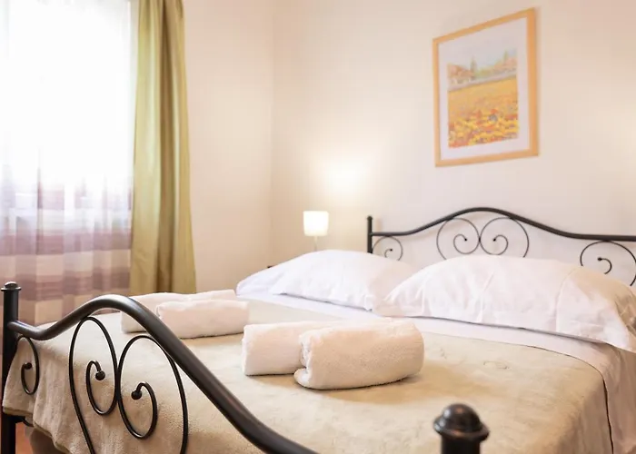 3 Bedroom For 5 People